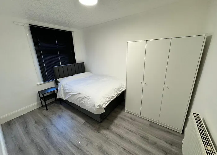 Charming 3 Bed Home Stay